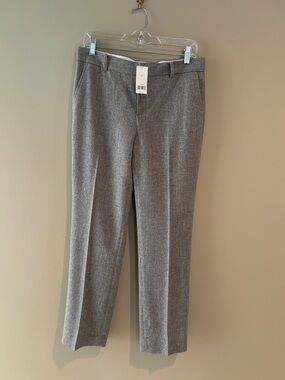 Banana Republic Women’s classic Tailored, fully lined trousers.